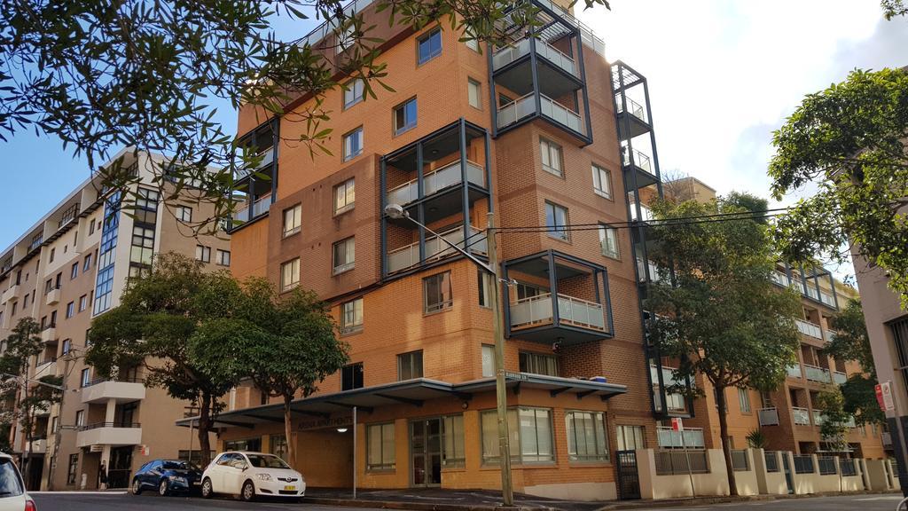 Liv Arena Apartments Darling Harbour Сидней Экстерьер фото