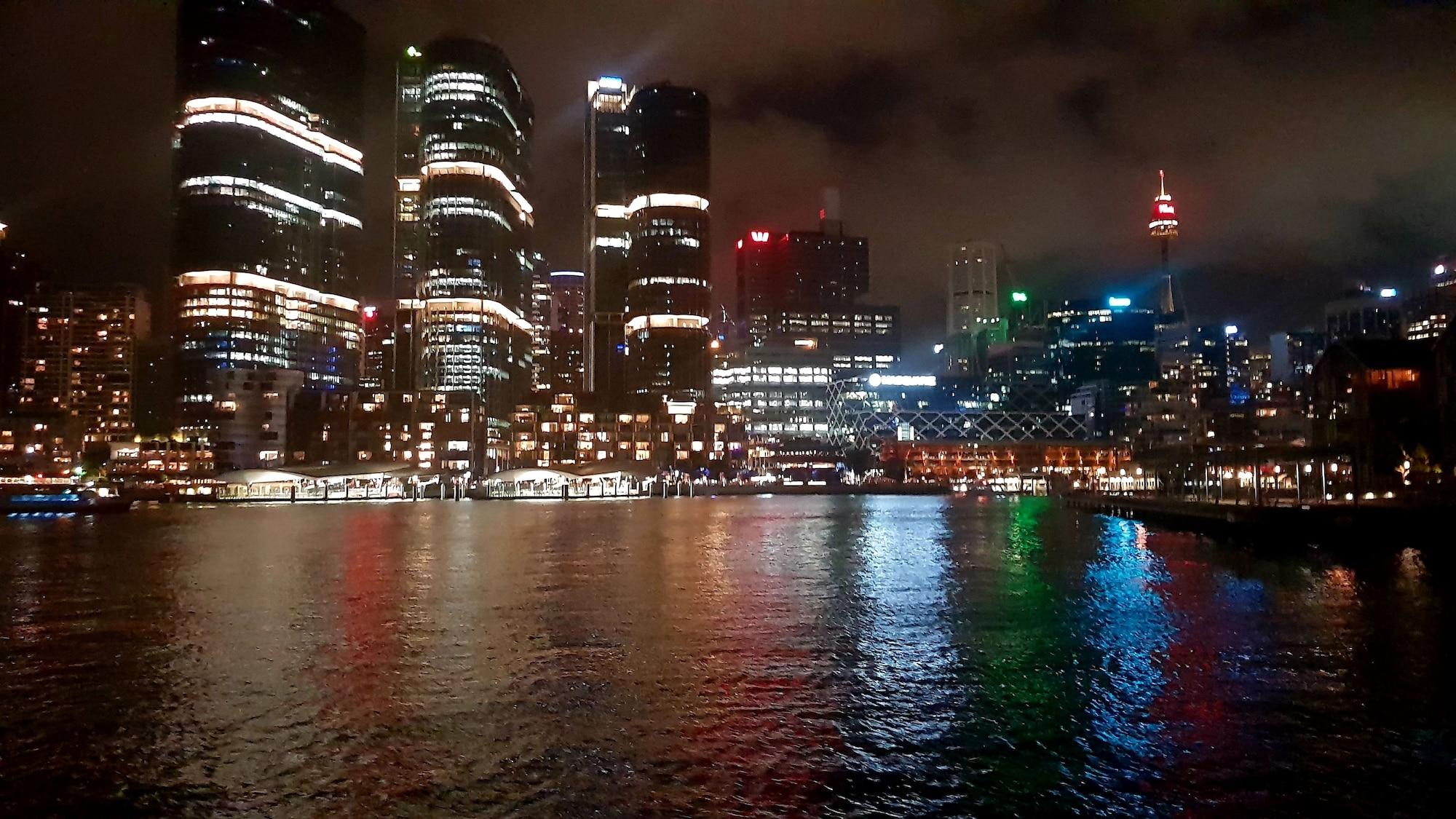 Liv Arena Apartments Darling Harbour Сидней Экстерьер фото